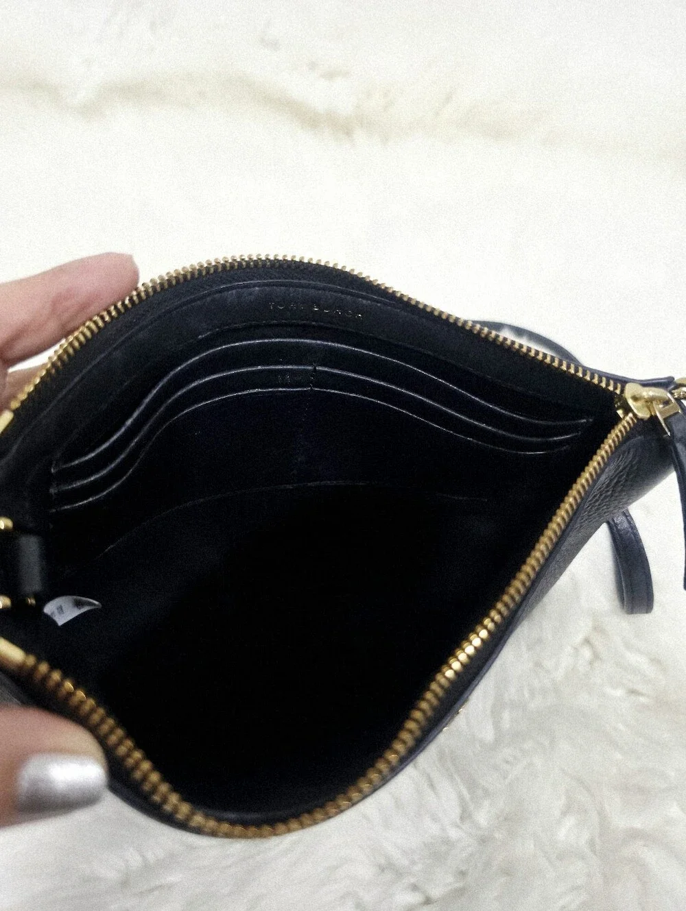 Tory Burch Black Pebbled Leather Crossbody Bag Gold Logo Adjustable Strap